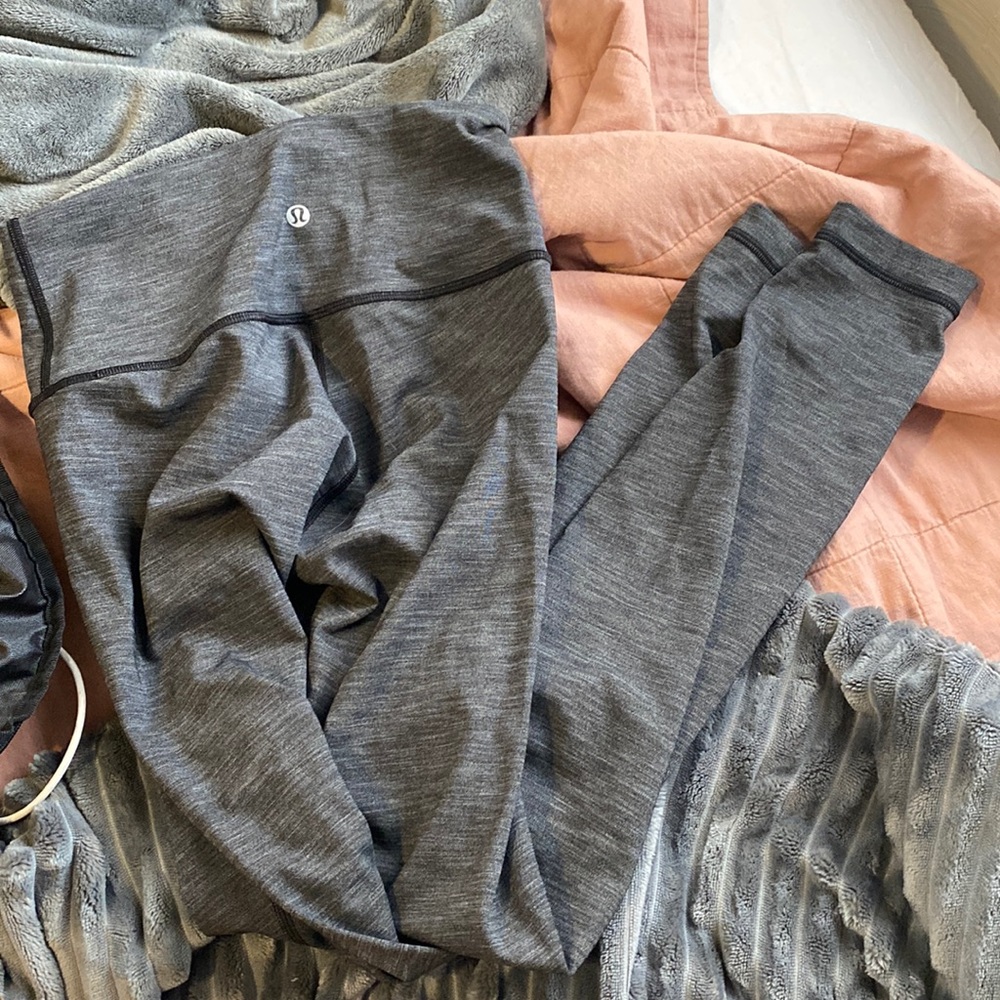 Lululemon leggings size 4
